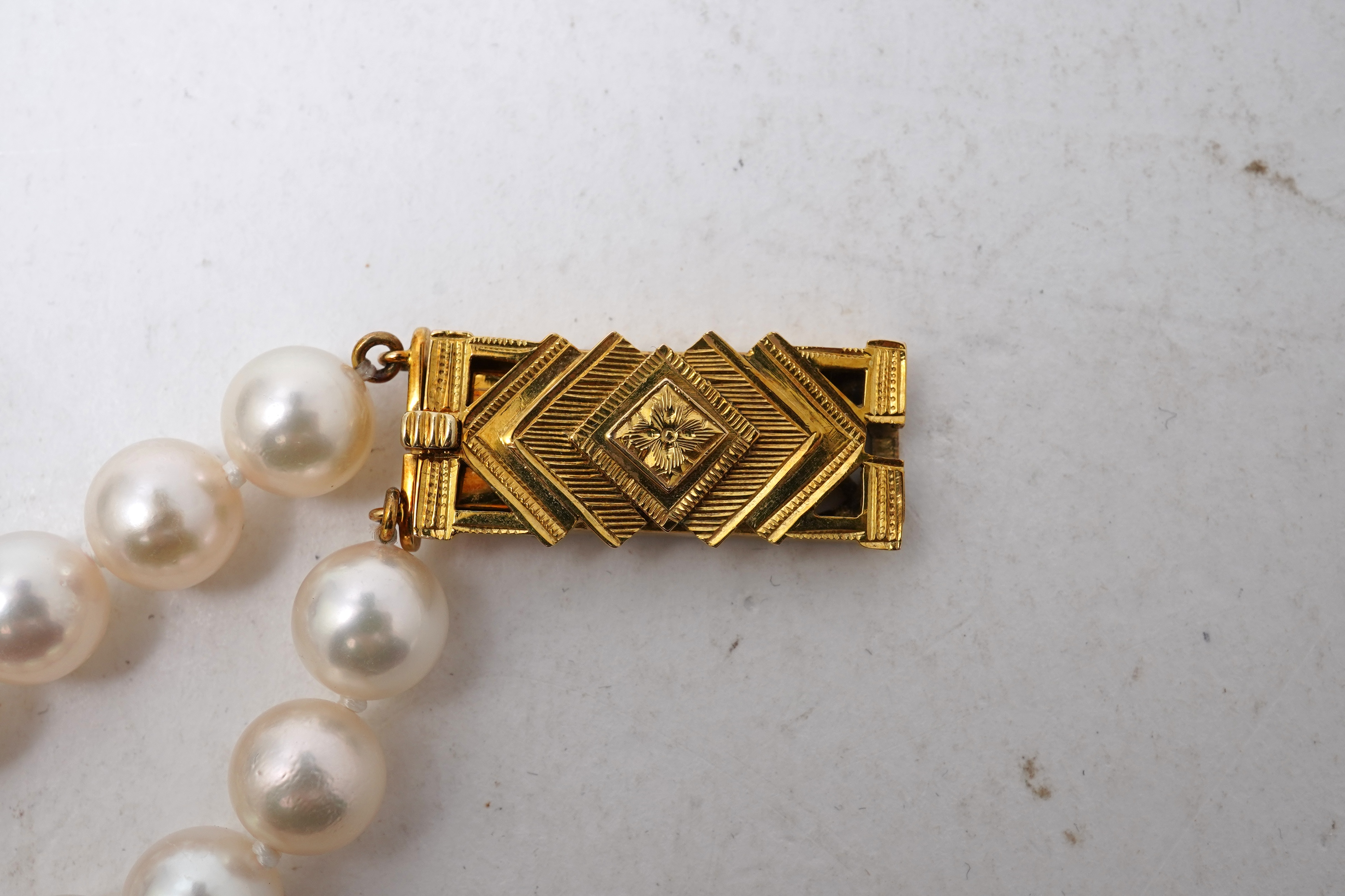 A double strand cultured pearl necklace